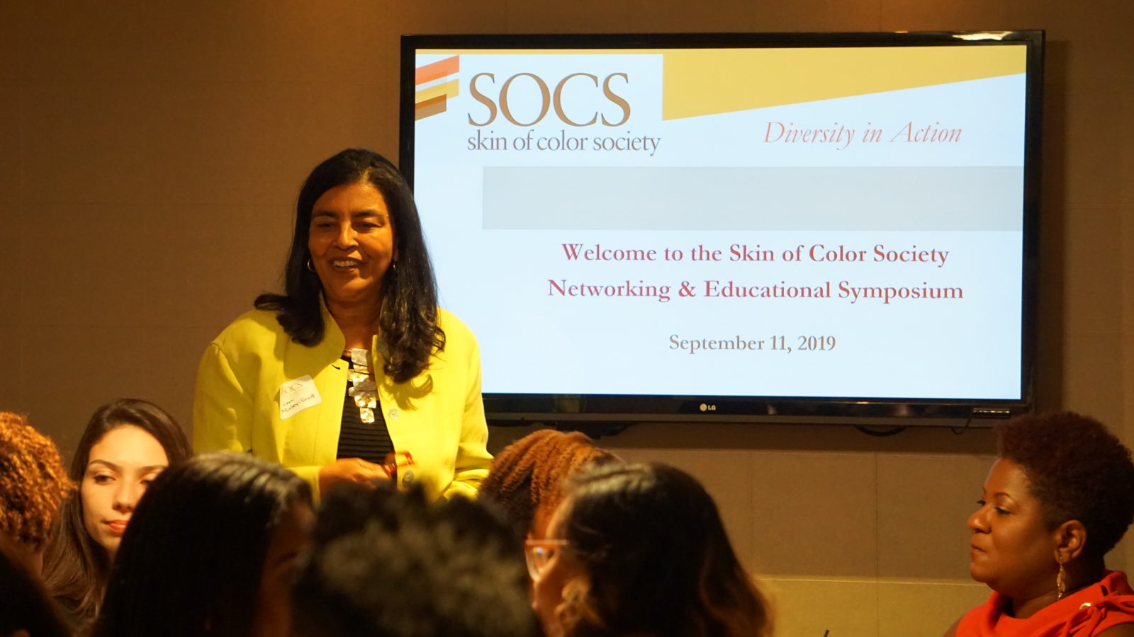 <h3><i>The Diversity Champion Networking Event in Chicago brings together a great group!</i></h3>-banner-image